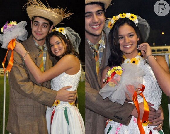 Para se casar com Miguel Rômulo em arraial, Bruna Marquezine apostou nas fitas coloridas e a na coroa de flores