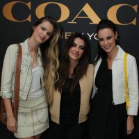 Paolla Oliveira, Cleo Pires e Yasmin Brunet se reúnem em lançamento de loja