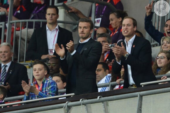 David Beckham e William conferem uma partida de futebol entre os times Great Britain e UA Emirates em Londres, em 2012