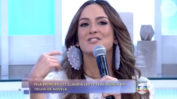 Claudia Leitte confirma permanência no 'The Voice Brasil': 'Vai ser o máximo!', nesta sexta-feira, 19 de junho de 2015
