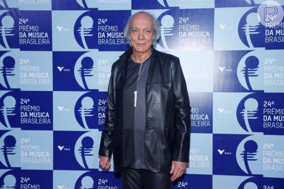 Cantor e compositor Erasmo Carlos comparece ao Prêmio de Música Brasileira