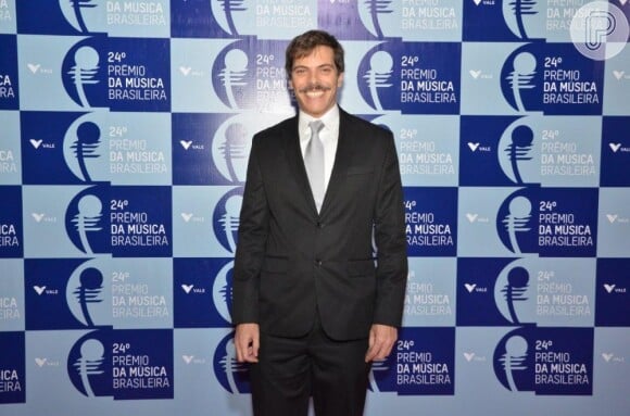 Luiz Henrique Nogueira comparece ao Prêmio de Música Brasileira