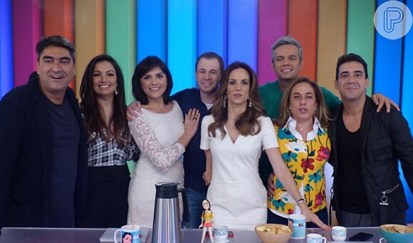 Os apresentadores do novo programa, 'É de Casa', contaram as novidades sobre a atração no palco do 'Vídeo Show' ao lado de Monica Iozzi e Otaviano Costa