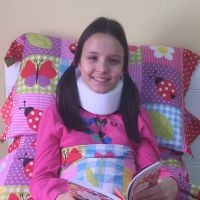Larissa Manoela usa colar cervical após acidente: 'Meu pescoço ainda dói'