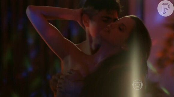 Anthony (Reynaldo Giannechini) seduziu Giovanna (Agatha Moreira), mas também vai se envolver com Maurice. O papel ainda não tem ator definido após saída de Ney Latorraca