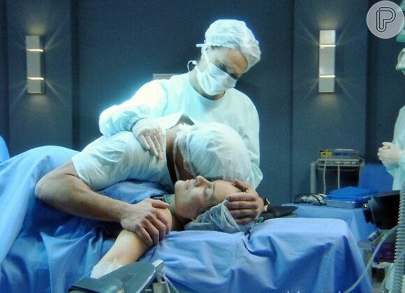 Hipertensa, Luana (Gabriela Duarte) morre durante o parto, por 'esquecimento' de Glauce (Leona Cavalli), em 'Amor à Vida'