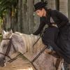 A atriz Paolla Oliveira precisou fazer aulas de equitação e piano para compor sua personagem, a vilã Melissa, na novela 'Além do Tempo'