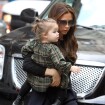 'Prefiro ela na moda do que num grupo pop', diz Victoria Beckham sobre a filha