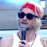 Fiuk exibe cabelo loiro na TV: 'Queria mudar o visual para novo CD de rock'
