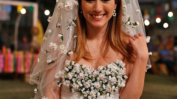 Tatá Werneck se veste de noiva em arraiá de 'I love Paraisópolis': 'Danda Flor'