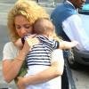 Shakira chega ao Brasil com o filho, Milan, de quatro meses, em 20 de junho de 2013