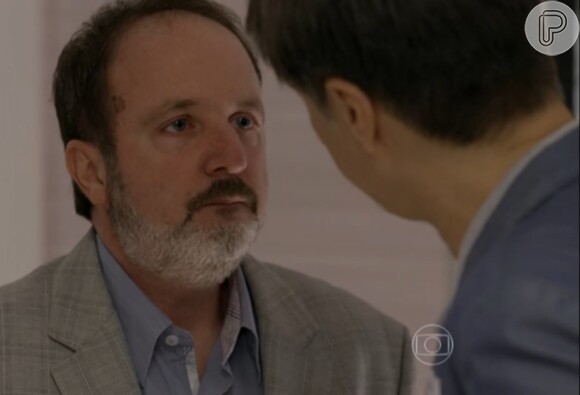 Eriberto (Fabio Herford) se declara para Renan (Fernando Eiras), na novela 'Sete Vidas'