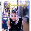 Capa do DVD do filme 'Bonequinha de luxo' com Audrey Hepburn interpretando a protagonista, Holly