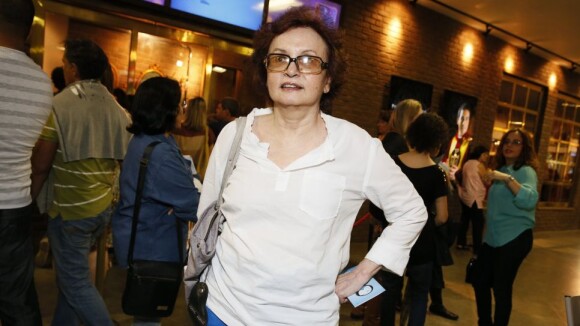 Joana Fomm reclama de falta de trabalho: 'Sempre tem bom papel para uma velha'