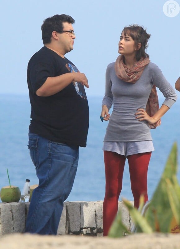 André Marques grava com a atriz Maria Casadevall, na Barra da Tijuca, na Zona Oeste do Rio