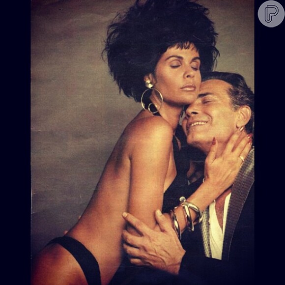 Em 1987, Monique Evans e Tarcísio Meira viveram um romance no filme 'Eu'. Ela interpretava um prostituta e o ator um empresário