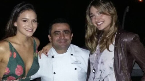 Bruna Marquezine comemora aniversário de Sasha em noite de pizza na casa de Xuxa