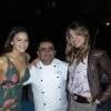 Amigas inseparavéis, Bruna Marquezine também prestigiou a comemoração, que teve direito a pizza comandada pelo chef Maradona