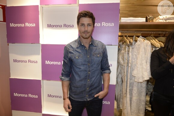 André foi um dos convidados da marca Morena Rosa na noite do lançamento da coleção nova