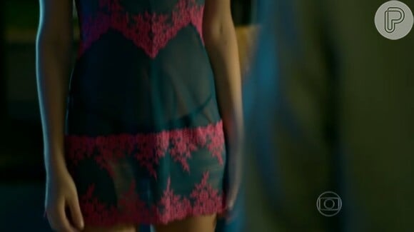 Camisola usada por Angel (Camila Queiroz) em cena de 'Verdades Secretas', da Rede Globo