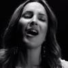 Claudia Leitte lança clipe de 'Signs' em português e fãs elogiam: 'Perfeito', nesta sexta-feira, 31 de julho de 2015