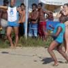 Romário e a namorada, Dixie Pratt, aproveitaram a tarde deste domingo, 2 de agosto de 2015, na praia da Barra da Tijuca, Zona Oeste do Rio de Janeiro