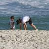 Ivete Sangalo levou o filho, Marcelo, para a praia da Barra em uma tarde de sol no Rio de Janeiro