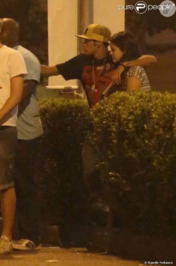 Bruna e Neymar após um jantar no Rio de Janeiro