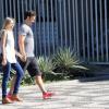 Gabriel Braga Nunes e a namorada, Isabel Mello, passearam pelo Leblon, Zona Sul do Rio, neste domingo, 7 de julho de 2013