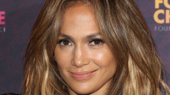 Jennifer Lopez completa 44 anos e conta histórias de sua vida em documentário