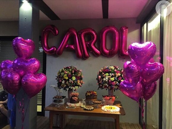 'Surpresinha da Carol', escreveu o promoter David Brazil no Instagram