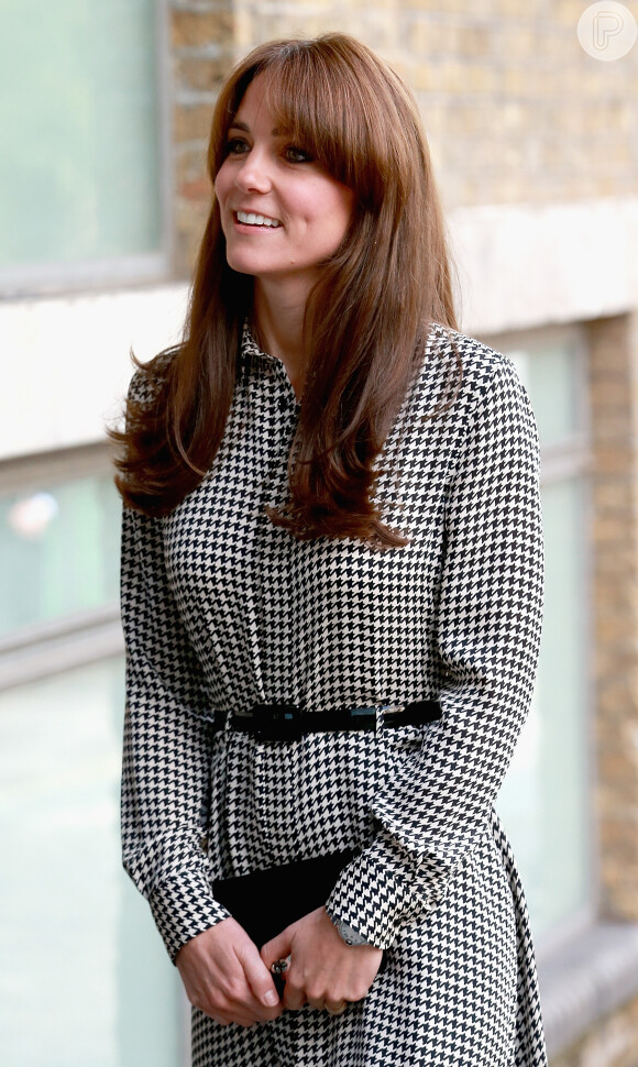 Kate Middleton aparece de franja pela primeira vez em evento oficial, nesta quinta-feira, 17 de setembro de 2015