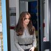 Kate Middleton aparece de franja pela primeira vez em evento oficial, nesta quinta-feira, 17 de setembro de 2015