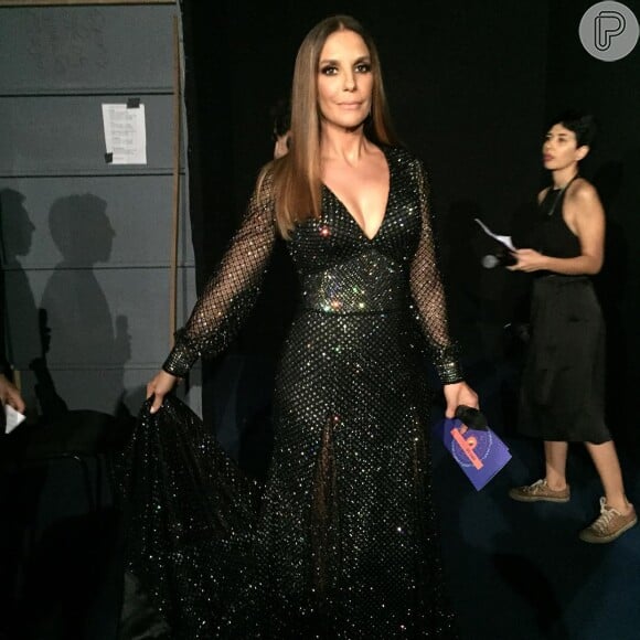Recentemente a cantora chamou atenção quando brilhou com um vestido Davidson Zanine cravejado de cristais Swarovski no Prêmio Multishow 2015