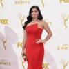 Ariel Winter foi de vestido vermelho Romona Keveza ao Emmy Awards 2015, neste domingo, 20 de setembro de 2015