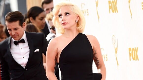 Lady Gaga, Sofia Vergara e Heidi Klum... Veja looks do Emmy Awards 2015!