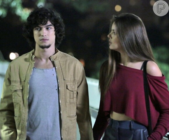 Angel (Camila Queiroz) se casa com Gui (Gabriel Leone) em um dos finais da novela 'Verdades Secretas'