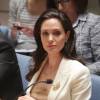 Angelina Jolie promove missões para ajudar refugiados pelo mundo