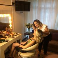 Valesca Popozuda maquia Giovanna Ewbank: 'Nem precisa de ajuda para ser linda'