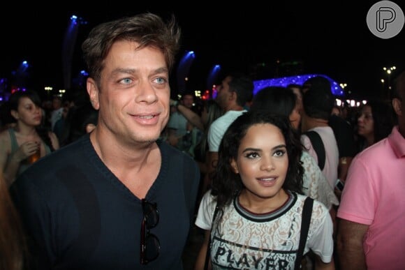 Fábio Assunção e Carol Macedo chamaram a atenção ao circularem juntos pelo Rock in Rio, no último final de semana