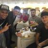 Neymar realiza todas suas viagens em seu jatinho particular, no qual também leva alguns amigos