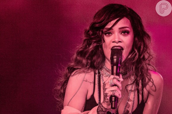 Rihanna fez um show curto e sem bis