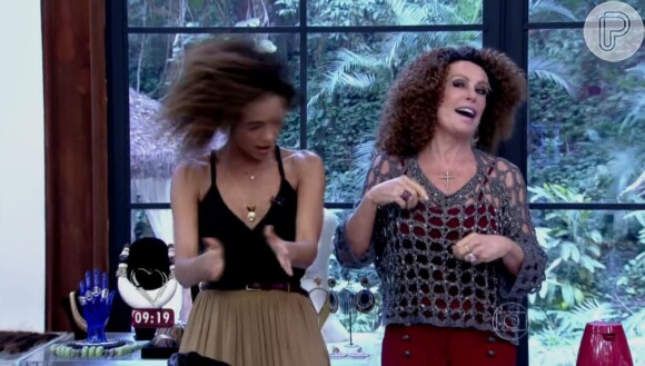 Ana Maria Braga usa peruca afro no 'Mais Você' desta quarta-feira, 30 de setembro de 2015