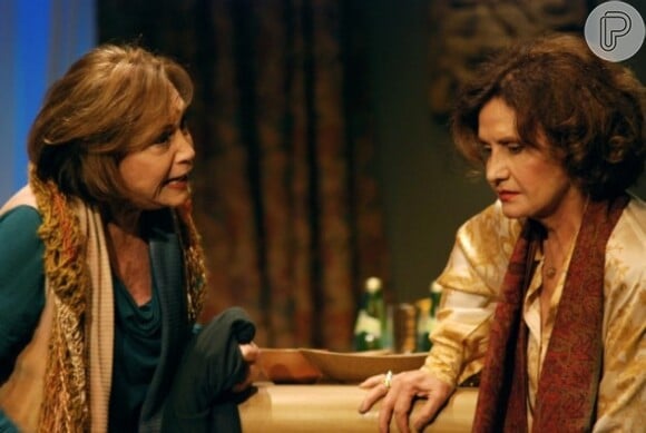 Em 2010, ao lado de Rosamaria Murtinho, Nathalia Timberg protanonizou a peça 'Sopros de Vida'