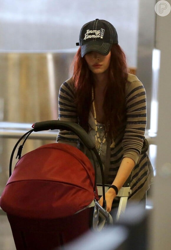 Megan Fox é mãe do pequeno Noah, de apenas 10 meses
