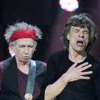 Mick Jagger e outros cantores fazem show beneficente a vítimas do furacão Sandy