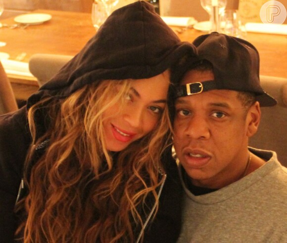 Beyoncé e o rapper Jay-Z são casados há cinco anos
