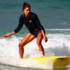 Grazi Massafera mostra habilidade em aula de surfe em Noronha: 'Arrasou', nesta quinta-feira 10 de dezembro de 2015
