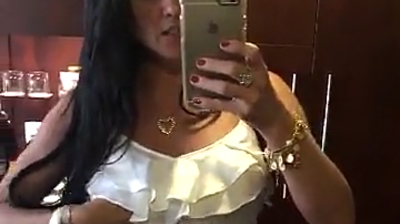 Graciele Lacerda, namorada de Zezé, exibe cinta após tratamento: 'Misericórdia!'