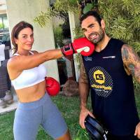 Ivete Sangalo exibe boa forma em dia de boxe e ganha elogios: 'Que corpo'